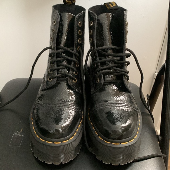 **SOLD** Dr Marten’s Sinclair platform distressed patent leather - Picture 3 of 6